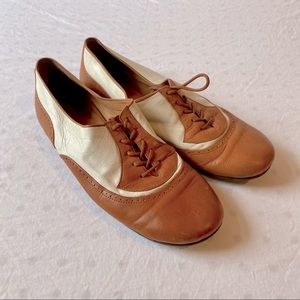 Vintage Portuguese leather tan and white oxfords